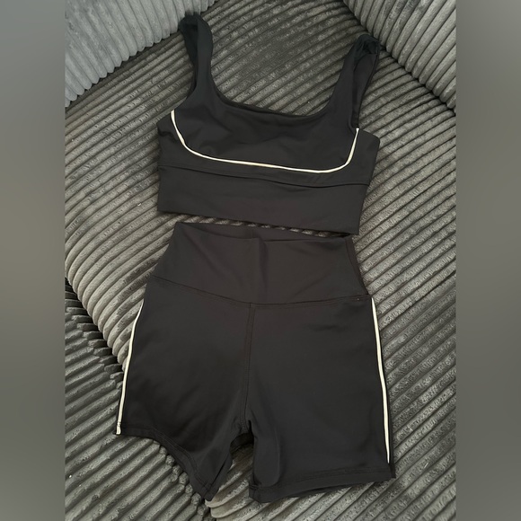 Strut This set - Picture 3 of 4